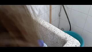 MY STEPSISTER'S HORNY IS WASHING AND I FUCK HER REALLY HARD