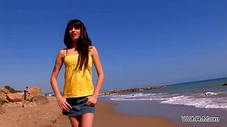 Myfirstpublic b. brunette convince dude on the beach to fuck her wet pussy