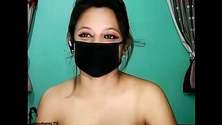 Desi Indian Girl Webcam Masturbation and Squirting