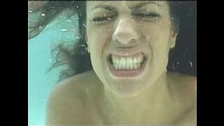 Hot Underwater Porn Assfuck and suck